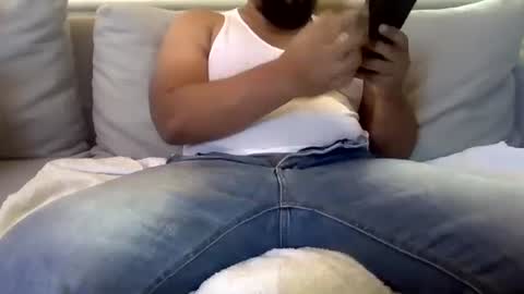 Snapshot of johnd2090 chatting on 09/19/25, 01:56 JohnD online show from 09/19/25, 01:56