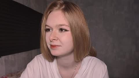 Snapshot of johnettebrackbill chatting on 04/07/26, 07:20 SofiaOweenss online show from 04/07/26, 07:20