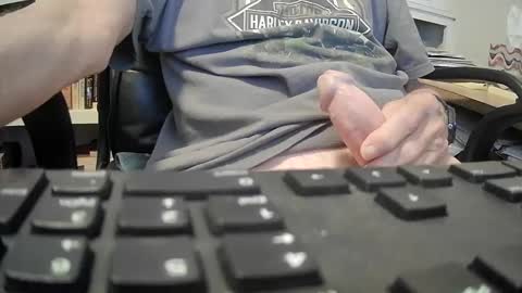 Snapshot of johngp777 chatting on 09/18/25, 12:51 johngp777 online show from 09/18/25, 12:51