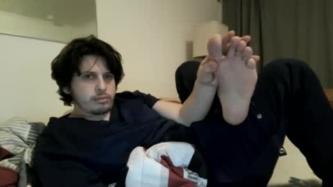 Snapshot of johnjohn90909 chatting on 12/27/24, 01:43 johnjohn online show from 12/27/24, 01:43