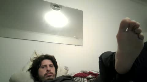 Snapshot of johnjohn90909 chatting on 10/17/25, 02:15 johnjohn online show from 10/17/25, 02:15