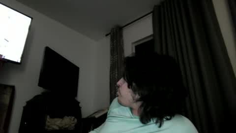 Snapshot of johnjohn90909 chatting on 02/18/26, 02:18 johnjohn online show from 02/18/26, 02:18