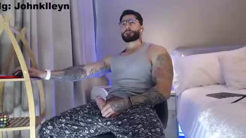 Snapshot of johnklleyn chatting on 06/19/26, 08:34 john online show from 06/19/26, 08:34