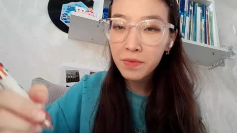 Molly online show from 11/25/25, 09:53