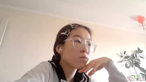 Molly online show from 12/02/25, 05:24