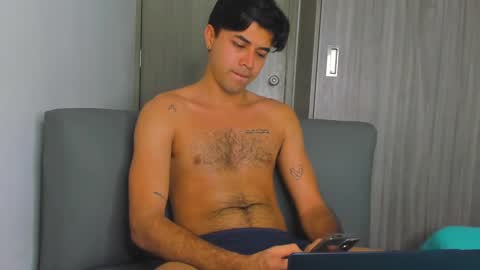 johnny_bravo777 online show from 02/27/25, 05:02