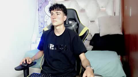 johnny_cagee online show from 01/06/26, 04:05