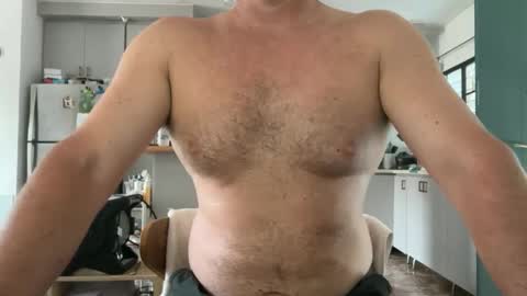 Johnny Blue Eyes online show from 10/12/25, 11:53