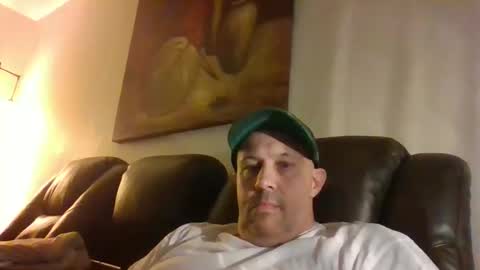 Snapshot of johnnycb7 chatting on 10/30/25, 05:24 johnnycb7 online show from 10/30/25, 05:24