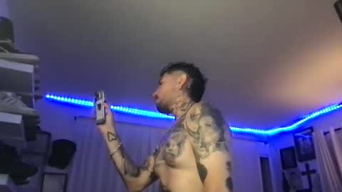 Snapshot of johnnydeep66 chatting on 10/29/25, 05:42 JohnnyDeep66 online show from 10/29/25, 05:42