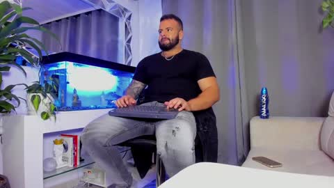 JOHNNY online show from 01/22/25, 11:53