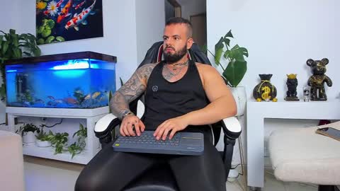 JOHNNY online show from 09/13/25, 01:49