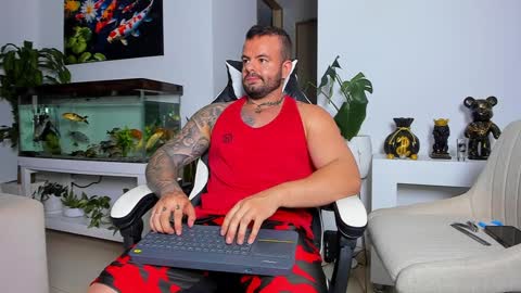 JOHNNY online show from 09/24/25, 11:30