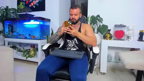 JOHNNY online show from 10/16/25, 12:22