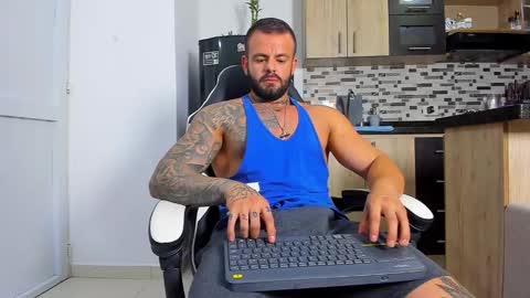 JOHNNY online show from 11/24/25, 11:37