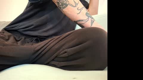 johnny online show from 10/15/25, 10:26