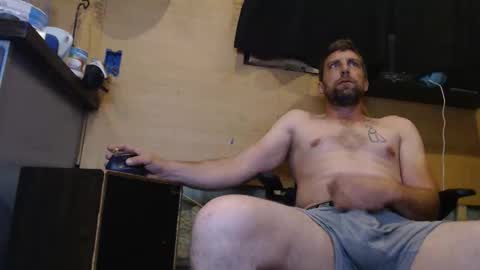 Snapshot of johnplayer23 chatting on 04/26/26, 06:44 johnplayer23 online show from 04/26/26, 06:44