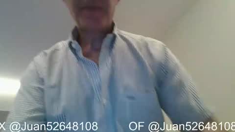Snapshot of johnq_23 chatting on 05/05/26, 01:02 John online show from 05/05/26, 01:02