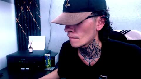 johnsonisaac94  online show from 02/19/25, 04:44