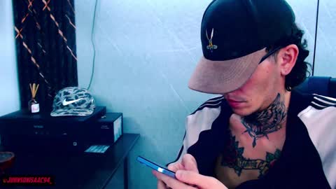 johnsonisaac94  online show from 02/25/25, 08:25