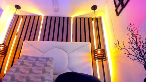 johnsonisaac94  online show from 10/16/25, 02:01