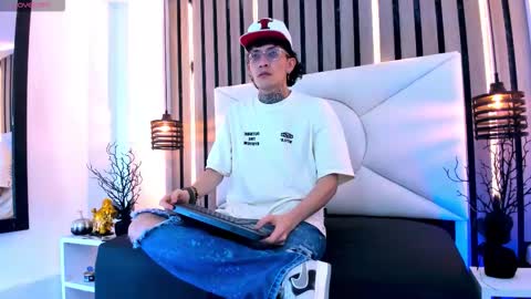 johnsonisaac94  online show from 01/18/26, 05:55