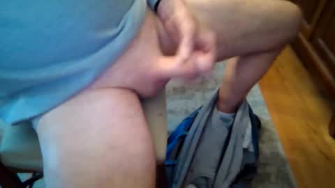 Snapshot of johnxxx549 chatting on 04/30/26, 12:44 johnxxx549 online show from 04/30/26, 12:44