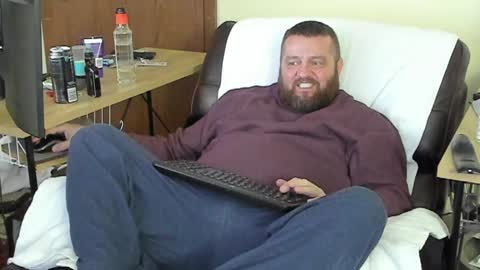 Snapshot of joi4you chatting on 01/01/25, 08:13 Voyeur online show from 01/01/25, 08:13