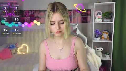 Paula online show from 02/15/25, 01:10