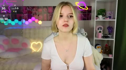 Paula online show from 02/27/25, 01:16