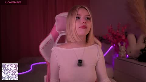 Paula online show from 04/17/26, 01:30