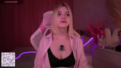 Paula online show from 05/01/26, 01:43