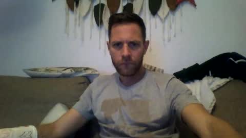 jojo19844 online show from 12/01/25, 09:31