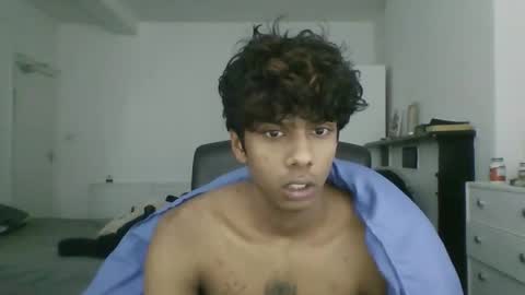 Snapshot of jojokii chatting on 11/17/25, 09:37 jojokii online show from 11/17/25, 09:37