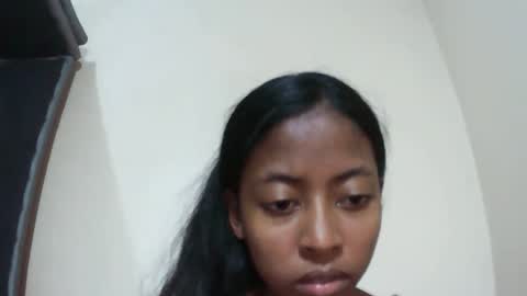 joliekah27 online show from 12/16/25, 10:48