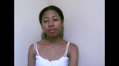 joliekah27 online show from 05/04/26, 06:59