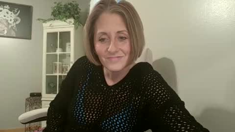 Snapshot of joliexx41 chatting on 11/10/25, 09:58 Jolie online show from 11/10/25, 09:58