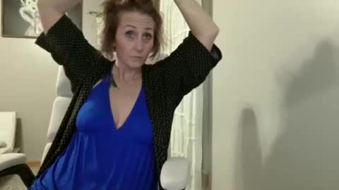 Snapshot of joliexx41 chatting on 11/19/25, 11:05 Jolie online show from 11/19/25, 11:05