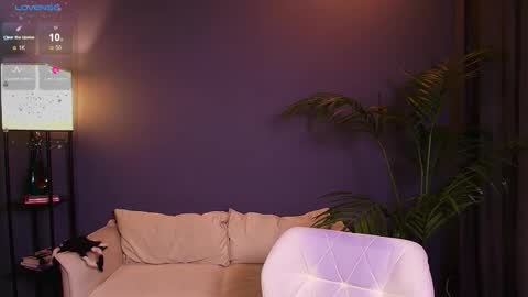 Polly  online show from 10/30/25, 02:24