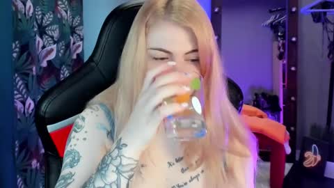 Jolly online show from 01/20/25, 02:43