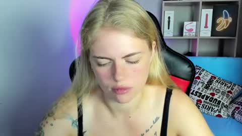 Snapshot of jolly_doll_ chatting on 07/07/26, 02:58 Jolly online show from 07/07/26, 02:58