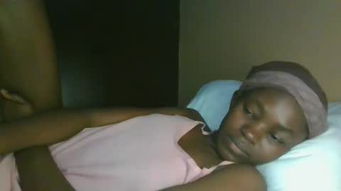 jollynabeb online show from 11/18/25, 06:34