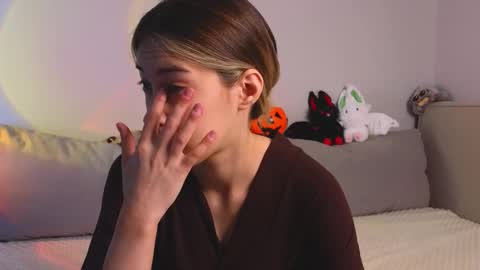 Viola online show from 10/17/25, 11:13