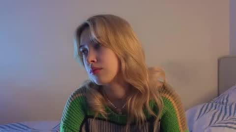 Viola online show from 11/22/25, 11:09