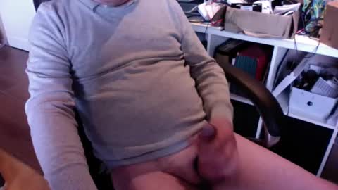 jomaster1970 online show from 10/22/25, 07:52