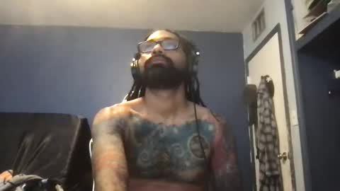 Snapshot of jon2h6k chatting on 12/02/25, 01:11 jon2h6k online show from 12/02/25, 01:11