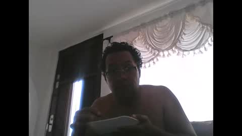 Snapshot of jon323th chatting on 10/26/25, 06:14 jon323th online show from 10/26/25, 06:14