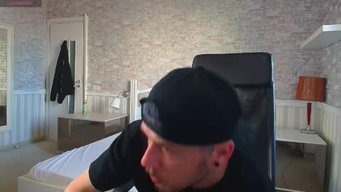JonahShaw online show from 05/24/26, 04:50