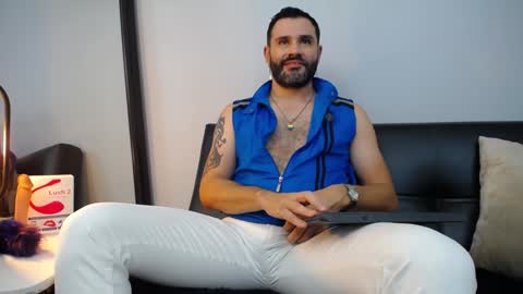  JONAS BEARD  online show from 01/28/25, 09:40