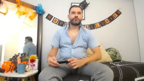  JONAS BEARD  online show from 10/23/25, 03:11